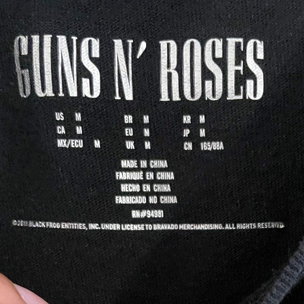Guns N Roses - Picture 2 of 2